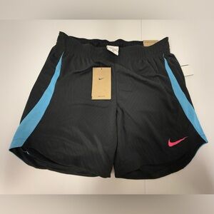 Nike women’s Small dri fit shorts black/blue NWT